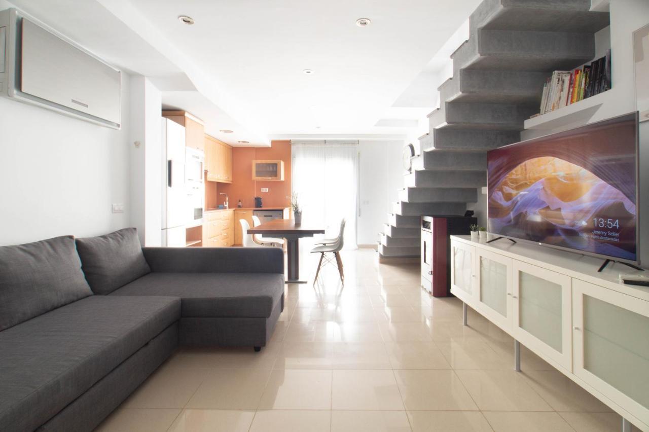 Апартаменты Sand Bay Beach Duplex Жирона Экстерьер фото