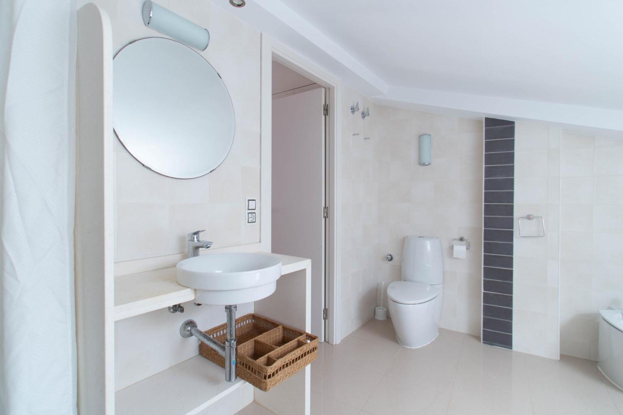 Апартаменты Sand Bay Beach Duplex Жирона Экстерьер фото